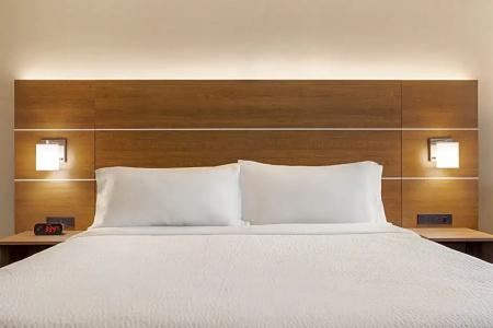 Holiday Inn Express Vancouver-Metrotown (Burnaby) - 71