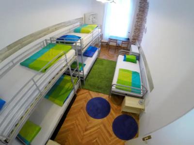 Friends Hostel & - 14