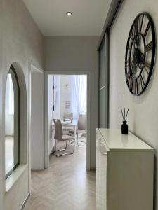 Apartment on Shota Rustaveli - 15