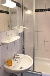 -Pension Rheingold am Kurfürstendamm - 54