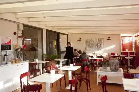 City Guest House - 11