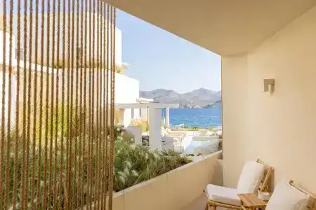 White Pebble Suites - 81
