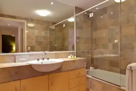 Bay Royal - 53