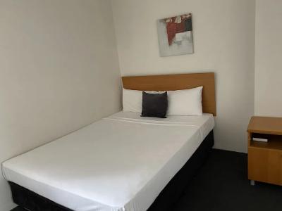 Cosmopolitan & Serviced Apartments - 52