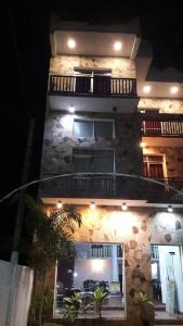 New Rani Inn - 0