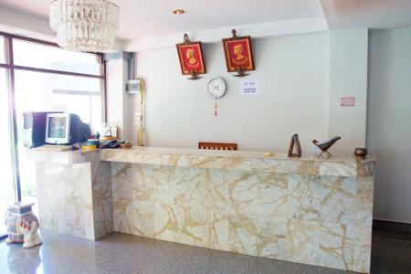 Sichang Shine Khao Resort - 1