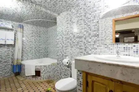 Riad Taryana - 31