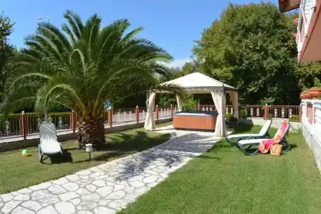 Petros Italos - 14