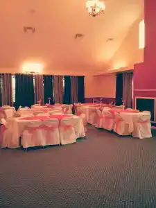 The Crossroads and Suites - 13