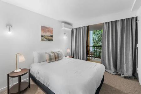 The Rocks - Official - 149