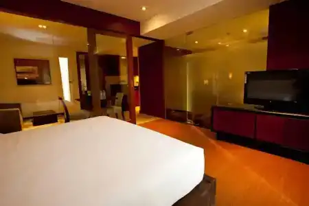 Pietra Bangkok - 116