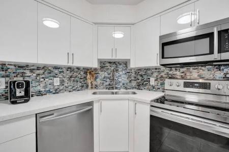 The Alexander All Suites - 233