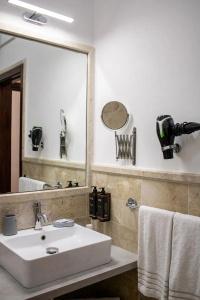 Badia Nuova Apart , Restaurant , Rooftop Lounge Bar - 380