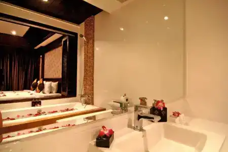 Rayaburi, Patong - 36
