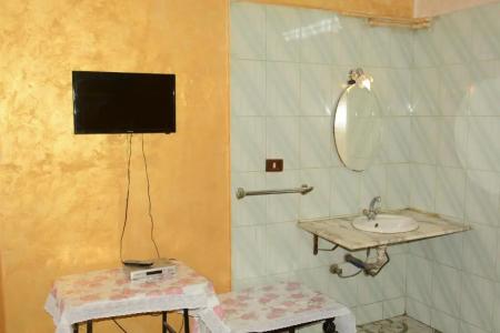 City Hostel - 57