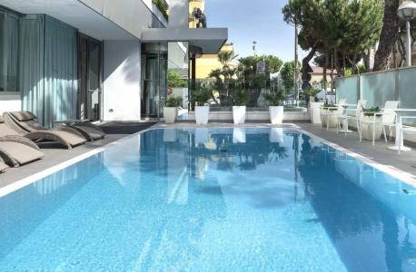 Club House - 31