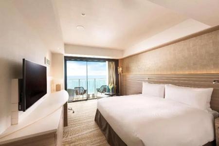 DoubleTree by Hilton Okinawa Chatan Resort - 44