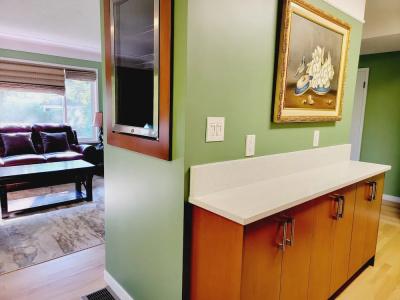 James Bay Inn, Suites & Cottage - 98