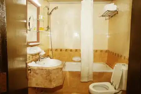 Al Jazeera Royal - 6