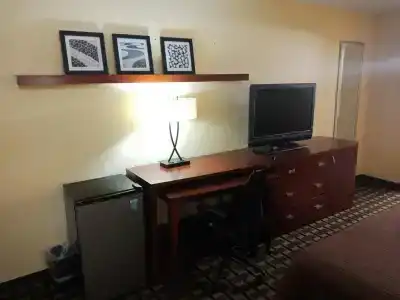 Budget Inn Of - 2