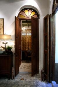 The Bhuthorn Bed & Breakfast - 12