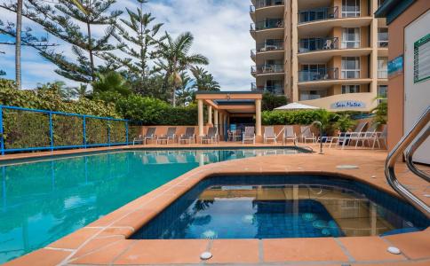 San Mateo On Broadbeach - 12