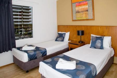 Cullen Bay Resorts - 83