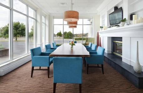 Hilton Garden Inn Montreal Airport - 25