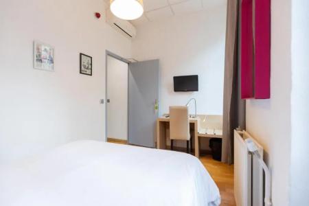 Hôtel Edmond Rostand - 64