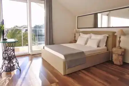 Refresh Boutique - 3