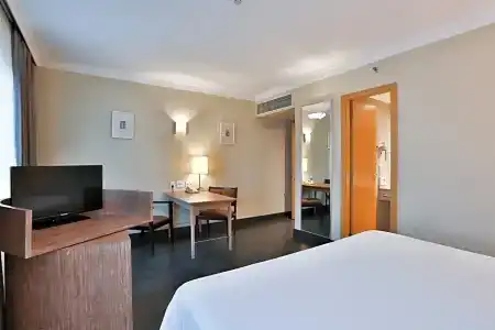 Park Inn by Radisson Berrini - 94