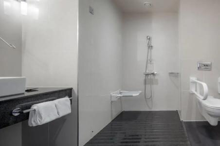DoubleTree by Hilton Bratislava - 11