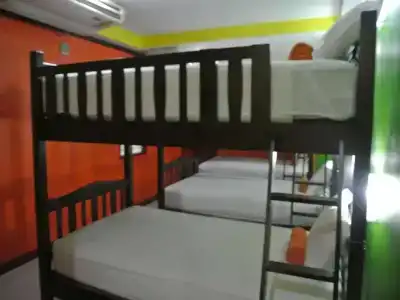 Silla Patong Hostel - 23