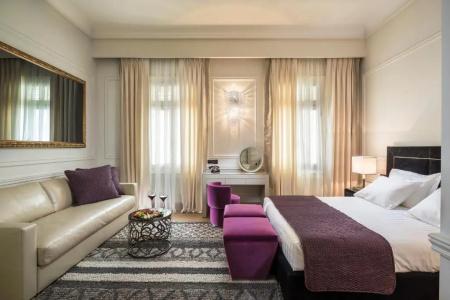3 Sixty & Suites - 59
