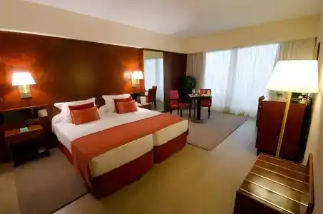 Royal Plaza - 3