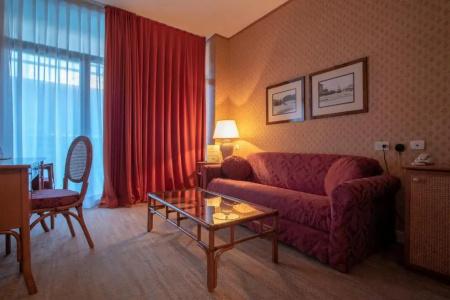 Grand Astoria - 80