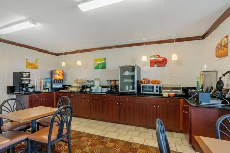 Quality Inn Riverview Enola-Harrisburg - 22