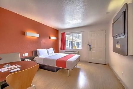 6 San Antonio, Tx Six Flags Fiesta Tx - La Cantera Area - 19