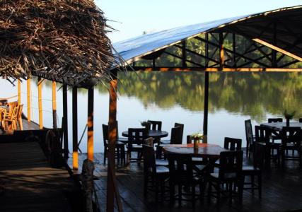 Shiny Lakeside Resort - 27