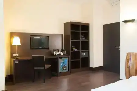 Nh Frankfurt Villa - 50