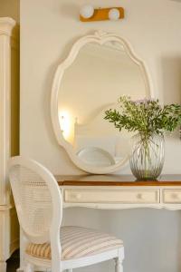 Alley Boutique and Spa - 168