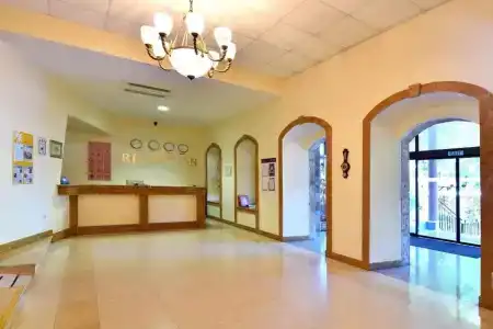 Estreya Palace - 27
