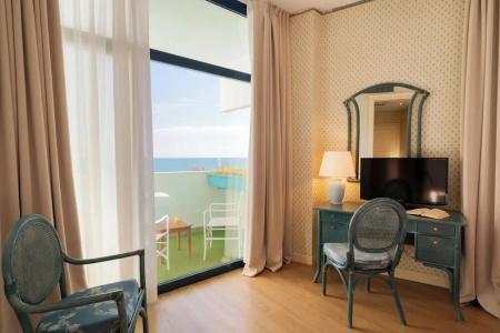 Grand Astoria - 56