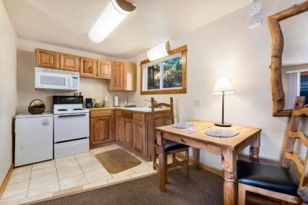 Nicky's Resort - 107