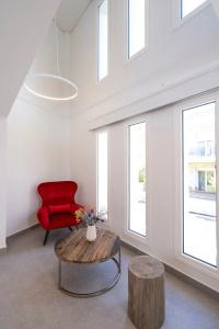 Mirablue Luxury Residences - 316