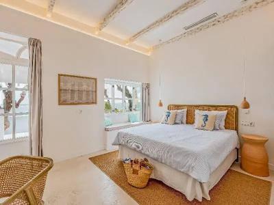 The Sea Club - 206