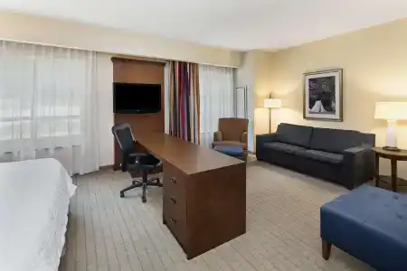 Hampton Inn/South-Fort Benning - 42