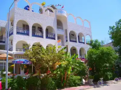Villa Fortin Pension - 0