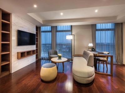 Novotel Shanghai Hongqiao - 4
