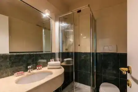 Best Western Globus - 9